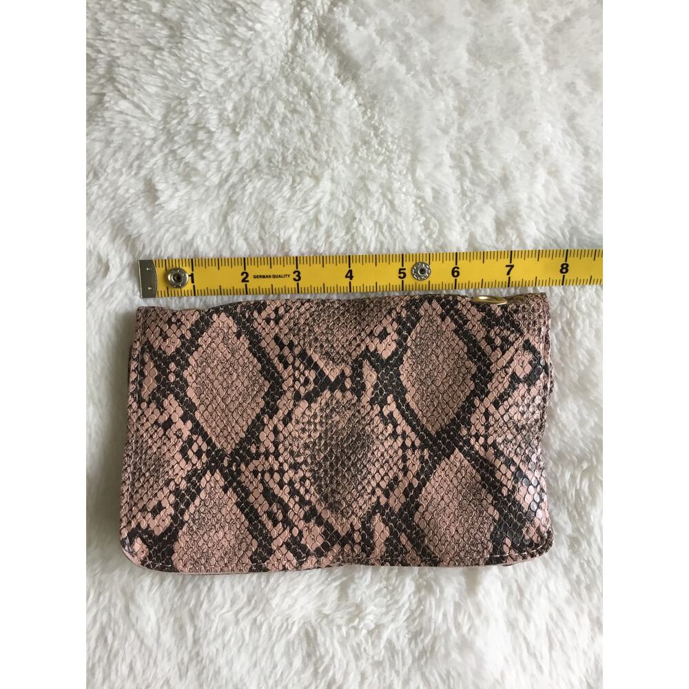 Blush Faux Snake Leather Metal Rings Gold Chain Crossbody Bag - Picture 6 of 12
